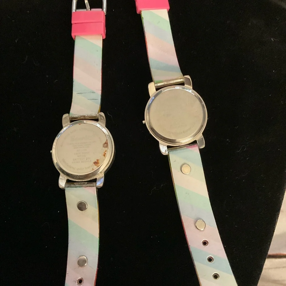 TWO‎ DIGITAL HELLO KITTY WATCHES